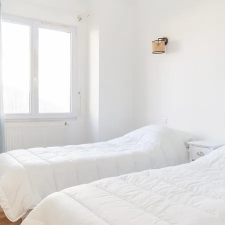 Maison De Bourg à Deux Pas De La